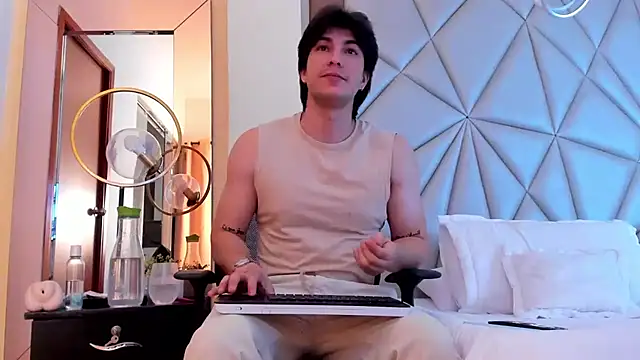 Karimferrer online show from 01/28/25, 03:36