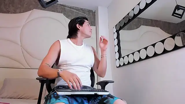 Karimferrer online show from 09/16/25, 09:05