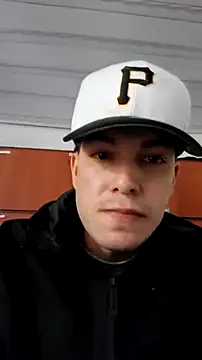 Karimferrer online show from 02/21/26, 02:01