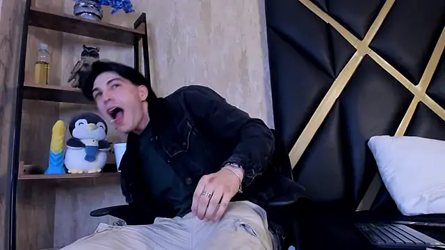 Karimferrer online show from 03/15/26, 04:29