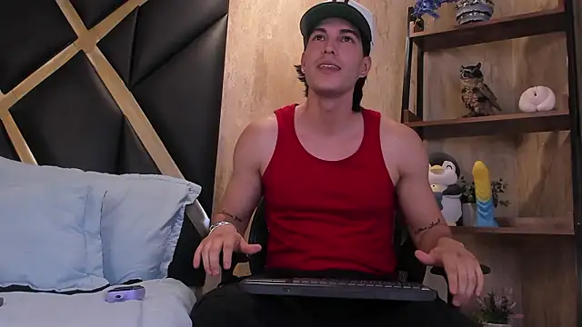 Karimferrer online show from 03/23/26, 03:10