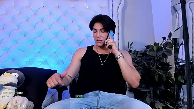 Karimferrer online show from 04/17/26, 03:42