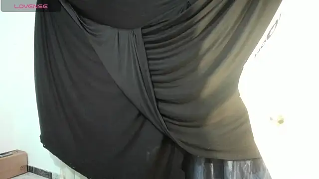 latinaStepmom online show from 05/30/26, 11:57