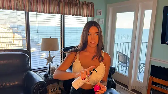 Snapshot of Lilmissbigguy chatting on 10/24/25, 09:55 Lilmissbigguy online show from 10/24/25, 09:55