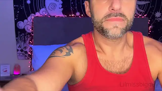 Snapshot of Lilmissbigguy chatting on 12/18/25, 11:33 Lilmissbigguy online show from 12/18/25, 11:33