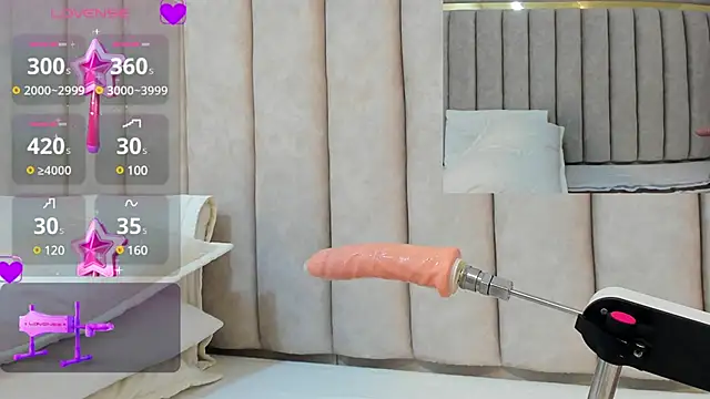 FreyaMoller online show from 02/08/25, 10:19