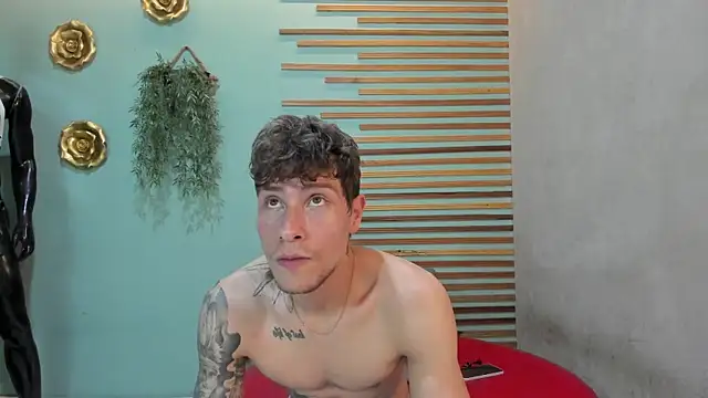 Snapshot of french_sexx chatting on 11/03/25, 07:15 french sexx online show from 11/03/25, 07:15