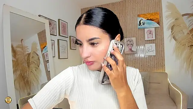 Snapshot of Kimm_khalifa chatting on 01/25/25, 05:30 Kimm khalifa online show from 01/25/25, 05:30