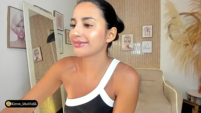 Snapshot of Kimm_khalifa chatting on 01/30/25, 07:26 Kimm khalifa online show from 01/30/25, 07:26