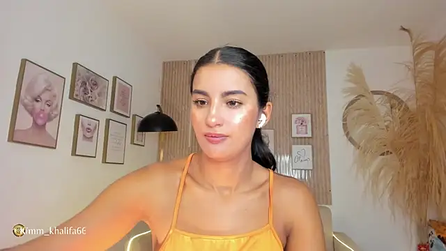 Snapshot of Kimm_khalifa chatting on 02/13/25, 01:29 Kimm khalifa online show from 02/13/25, 01:29