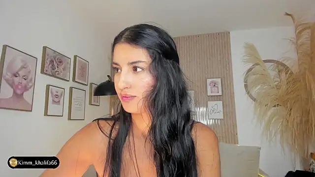 Snapshot of Kimm_khalifa chatting on 02/14/25, 12:09 Kimm khalifa online show from 02/14/25, 12:09