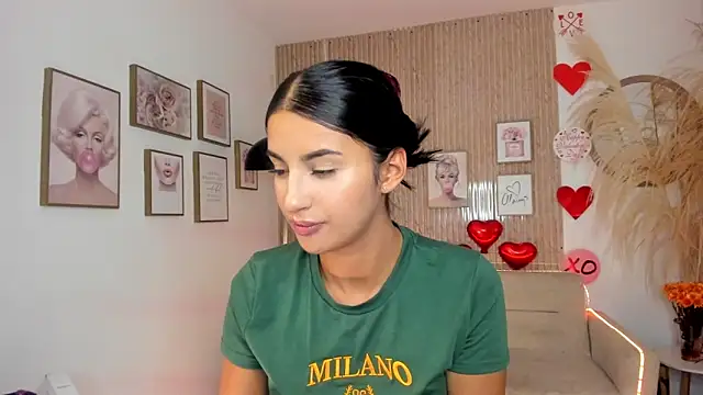 Snapshot of Kimm_khalifa chatting on 02/20/25, 08:03 Kimm khalifa online show from 02/20/25, 08:03