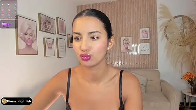 Snapshot of Kimm_khalifa chatting on 02/28/25, 03:37 Kimm khalifa online show from 02/28/25, 03:37