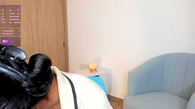 Snapshot of Kimm_khalifa chatting on 03/17/25, 05:05 Kimm khalifa online show from 03/17/25, 05:05