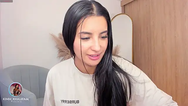 Snapshot of Kimm_khalifa chatting on 10/22/25, 08:52 Kimm khalifa online show from 10/22/25, 08:52