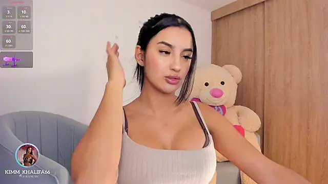 Snapshot of Kimm_khalifa chatting on 11/11/25, 02:11 Kimm khalifa online show from 11/11/25, 02:11