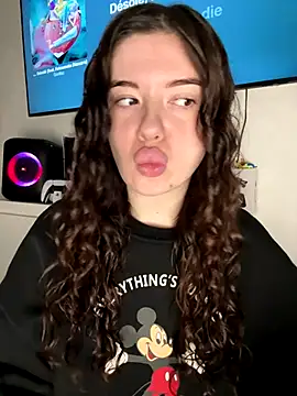 Kimi Ass online show from 11/26/25, 11:11