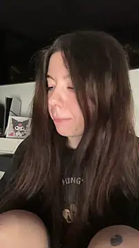 Kimi Ass online show from 05/05/26, 11:07