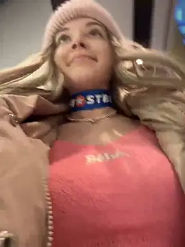 Times  Square online show from 12/22/24, 06:06