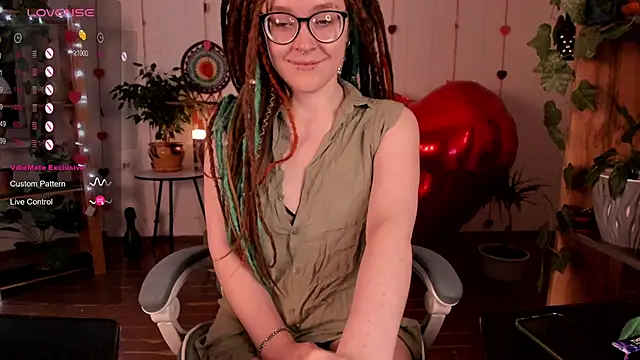 alisahug online show from 02/13/25, 04:28