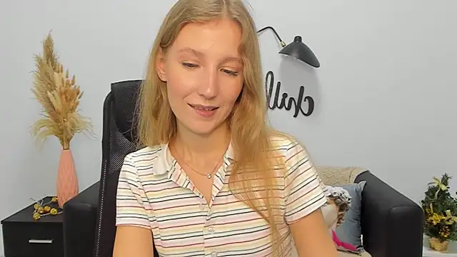 Snapshot of LolaWilsons chatting on 12/31/24, 01:19 LolaWilsons online show from 12/31/24, 01:19