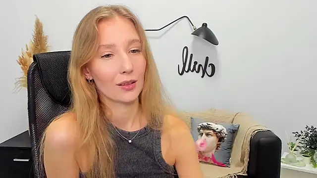 Snapshot of LolaWilsons chatting on 01/30/25, 09:25 LolaWilsons online show from 01/30/25, 09:25