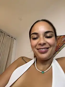 gabyaridi online show from 02/23/25, 03:24