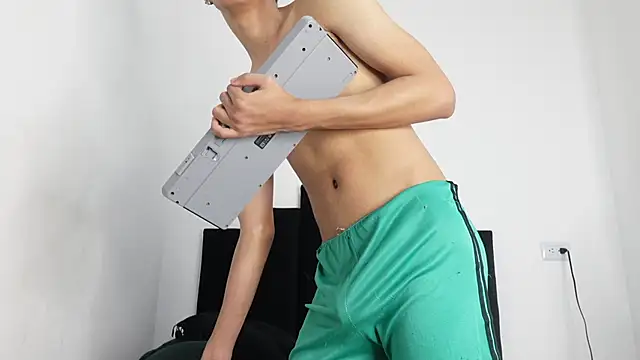 MarcoAlexLatino online show from 03/09/25, 05:33