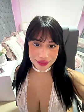 AshleyFerrer online show from 10/28/25, 01:36