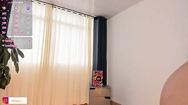 Harlyxu online show from 01/31/25, 09:48