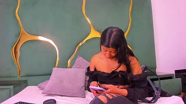 Snapshot of VaneLin18 chatting on 01/16/26, 10:03 VaneLin18 online show from 01/16/26, 10:03