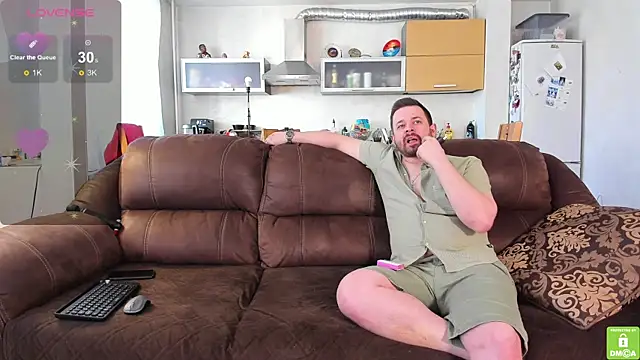 NikkiNSerdron online show from 04/09/26, 03:39