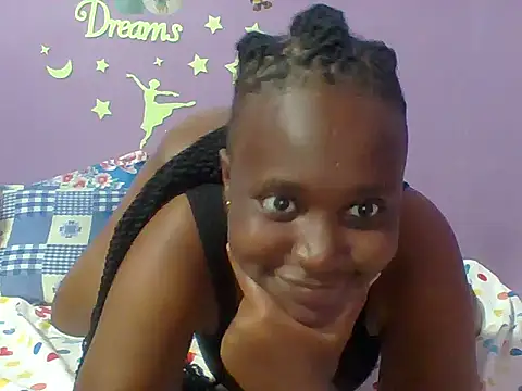 Snapshot of Beauty_beee chatting on 01/13/25, 07:10 Beauty beee online show from 01/13/25, 07:10