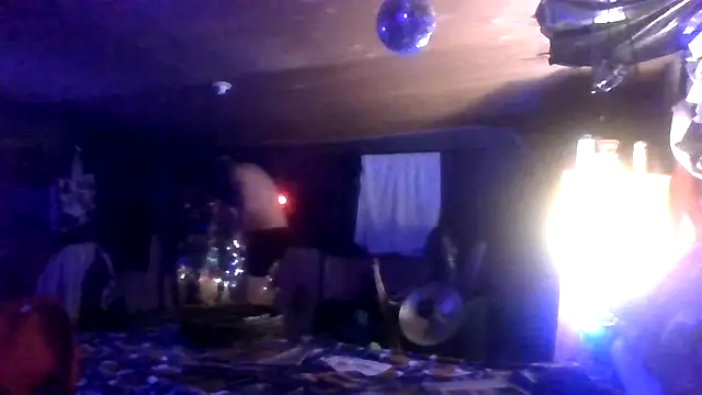 Snapshot of Manwhorxxlcock chatting on 12/15/25, 08:13 Manwhorxxlcock online show from 12/15/25, 08:13