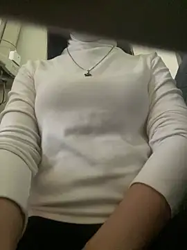 Snapshot of Tuongvy05 chatting on 12/16/24, 05:38 Tuongvy05 online show from 12/16/24, 05:38