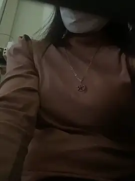 Snapshot of Tuongvy05 chatting on 12/18/24, 05:26 Tuongvy05 online show from 12/18/24, 05:26