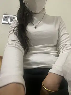 Snapshot of Tuongvy05 chatting on 12/22/24, 03:22 Tuongvy05 online show from 12/22/24, 03:22