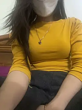 Snapshot of Tuongvy05 chatting on 01/01/25, 06:06 Tuongvy05 online show from 01/01/25, 06:06