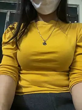 Snapshot of Tuongvy05 chatting on 01/02/25, 11:20 Tuongvy05 online show from 01/02/25, 11:20