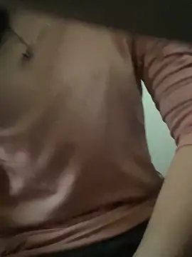 Snapshot of Tuongvy05 chatting on 01/04/25, 02:25 Tuongvy05 online show from 01/04/25, 02:25