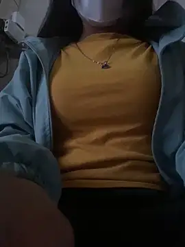 Snapshot of Tuongvy05 chatting on 01/14/25, 02:00 Tuongvy05 online show from 01/14/25, 02:00