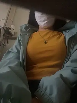 Snapshot of Tuongvy05 chatting on 01/16/25, 02:41 Tuongvy05 online show from 01/16/25, 02:41