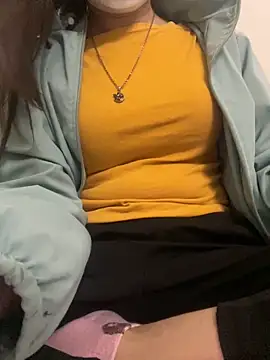 Snapshot of Tuongvy05 chatting on 01/16/25, 05:44 Tuongvy05 online show from 01/16/25, 05:44