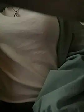 Snapshot of Tuongvy05 chatting on 01/20/25, 03:07 Tuongvy05 online show from 01/20/25, 03:07