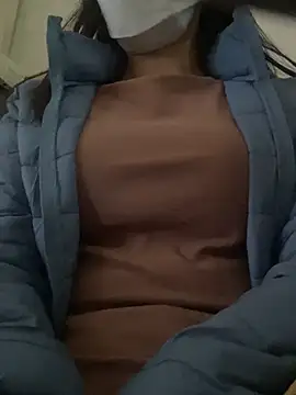 Snapshot of Tuongvy05 chatting on 02/25/25, 02:03 Tuongvy05 online show from 02/25/25, 02:03