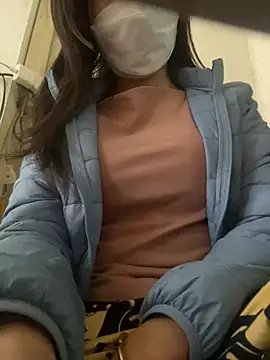 Snapshot of Tuongvy05 chatting on 02/25/25, 05:30 Tuongvy05 online show from 02/25/25, 05:30