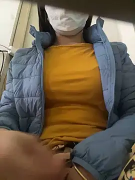 Snapshot of Tuongvy05 chatting on 02/27/25, 03:36 Tuongvy05 online show from 02/27/25, 03:36