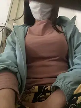 Snapshot of Tuongvy05 chatting on 03/08/25, 05:49 Tuongvy05 online show from 03/08/25, 05:49