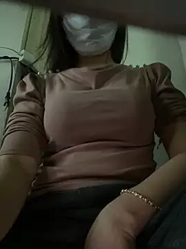 Snapshot of Tuongvy05 chatting on 03/12/25, 05:28 Tuongvy05 online show from 03/12/25, 05:28