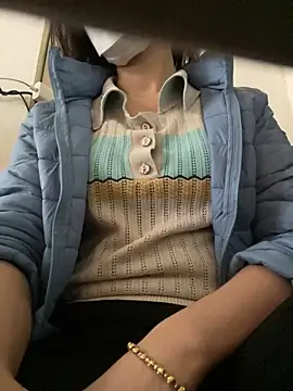 Snapshot of Tuongvy05 chatting on 03/22/25, 02:05 Tuongvy05 online show from 03/22/25, 02:05